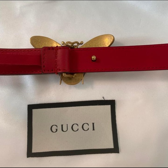 Authentic Gucci red leather belt with a gorgeous jeweled golden bee buckle - Picture 3 of 6
